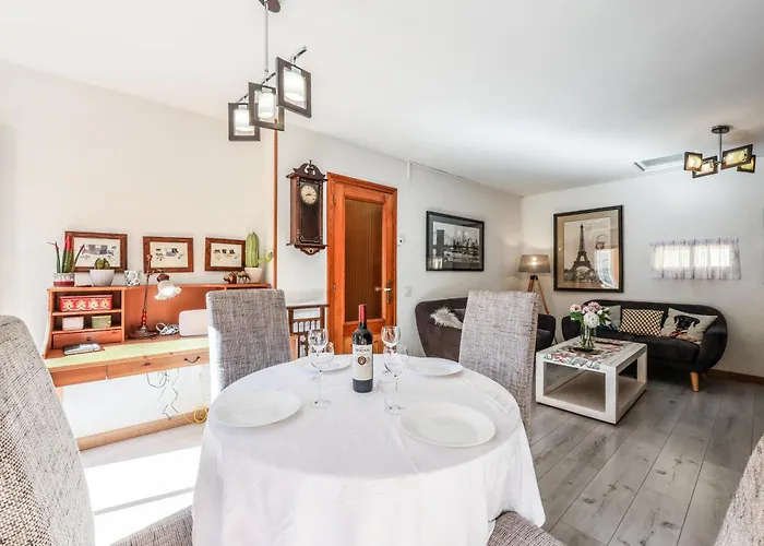 Casa La Parra Hébergement de vacances La Lastrilla